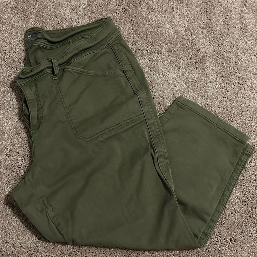 Torrid capris